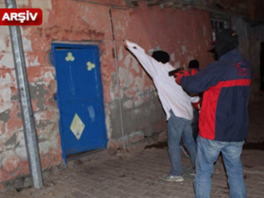 PKK Yüksekova'da bir genci kaçırdı