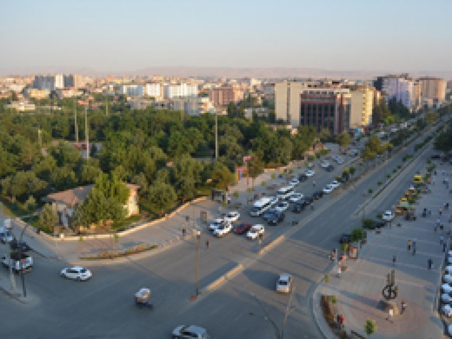 ‘Diyarbakır Caddesi’ne Cami istiyoruz’