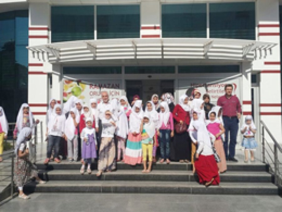Kuran Kursu öğrencilerinden örnek davranış