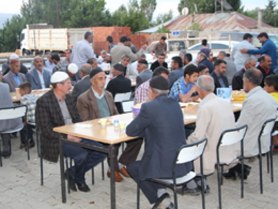 Qey Murat Akansu Mewlîd dîya