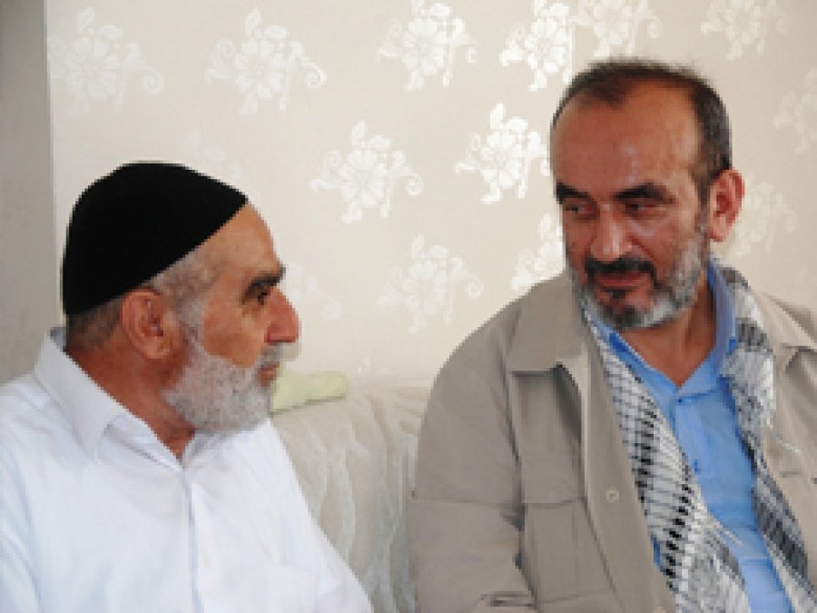 Kudüs TV’den şehit ailelerine bayram ziyareti