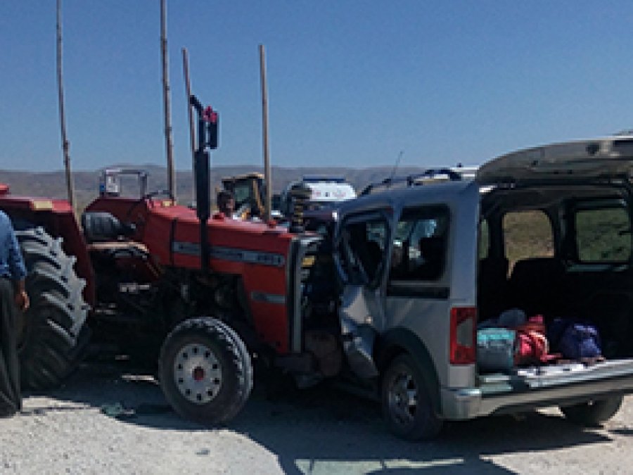Van'da trafik kazası: 9 yaralı