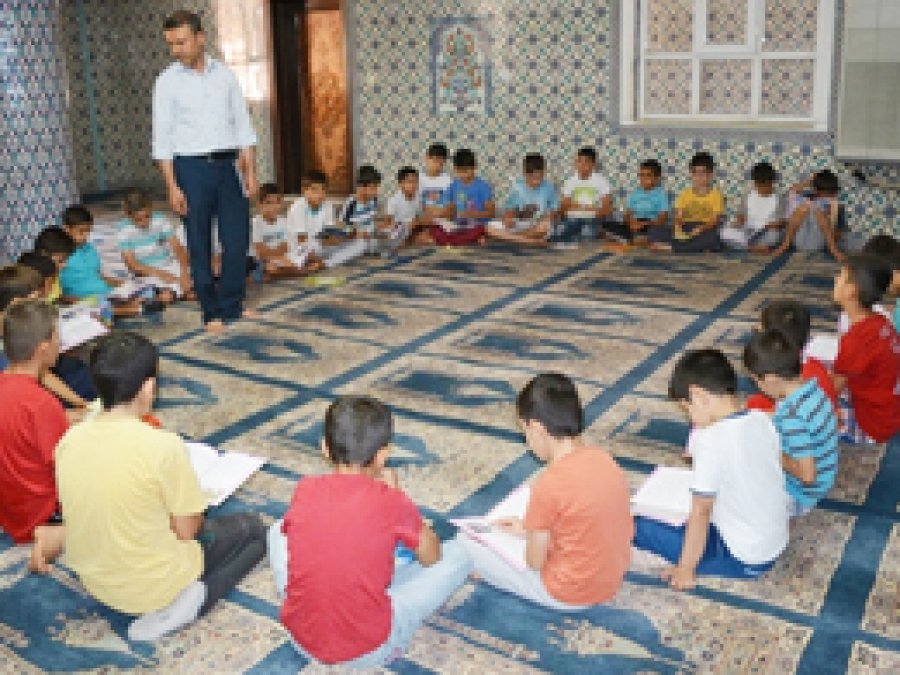 Yaz Kur'an Kursları ilgiyle devam ediyor