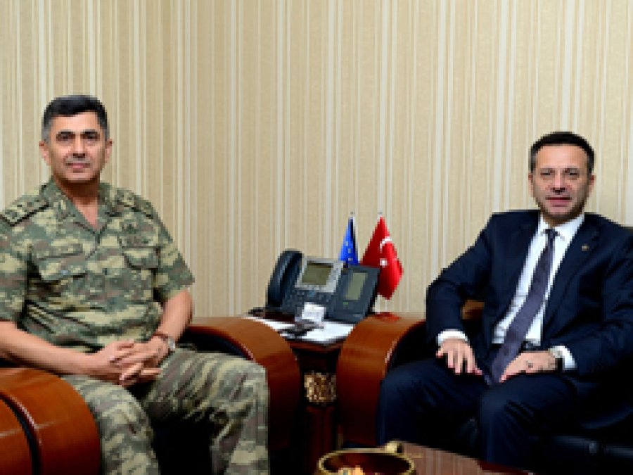 Kara Kuvvetleri Komutanı Diyarbakır’a geldi