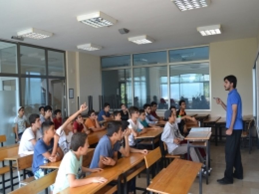 Bursa İkra Der'in düzenlediği yaz okulu sona erdi