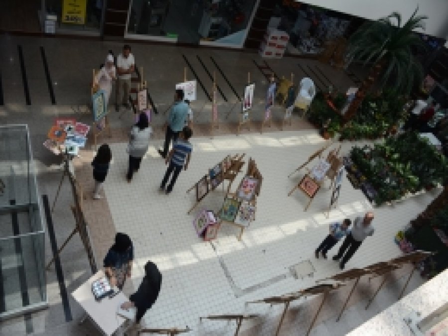 Tatvan'da el sanatları sergisi açıldı