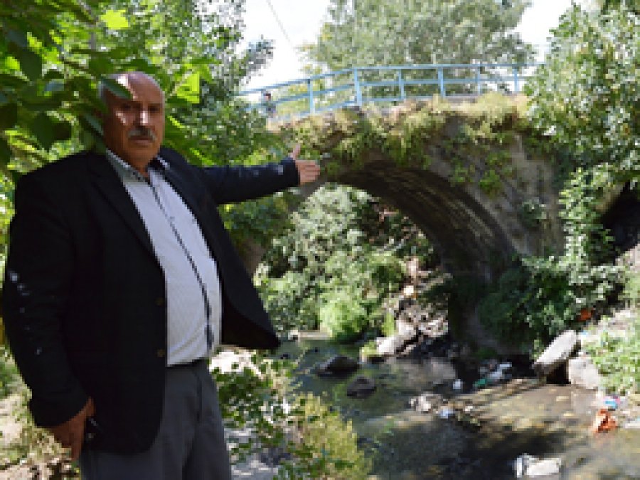 Bitlis deresi hastalık saçıyor