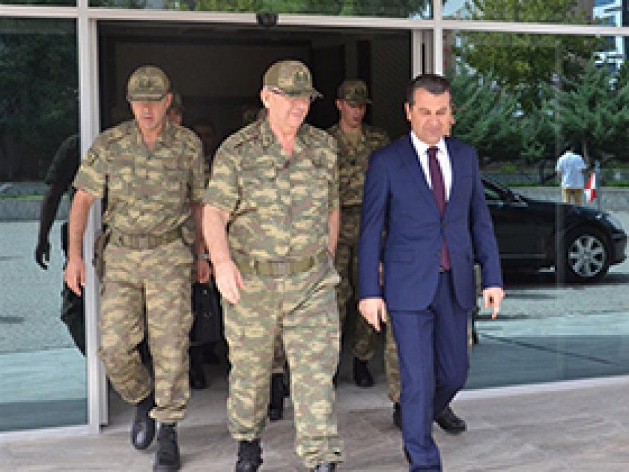 2.Ordu Komutanı Batman Valisini ziyaret etti