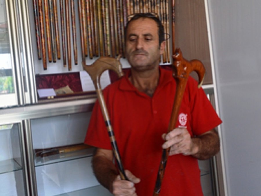 Olaylar Adilcevazlı baston üreticilerini kötü etkiledi
