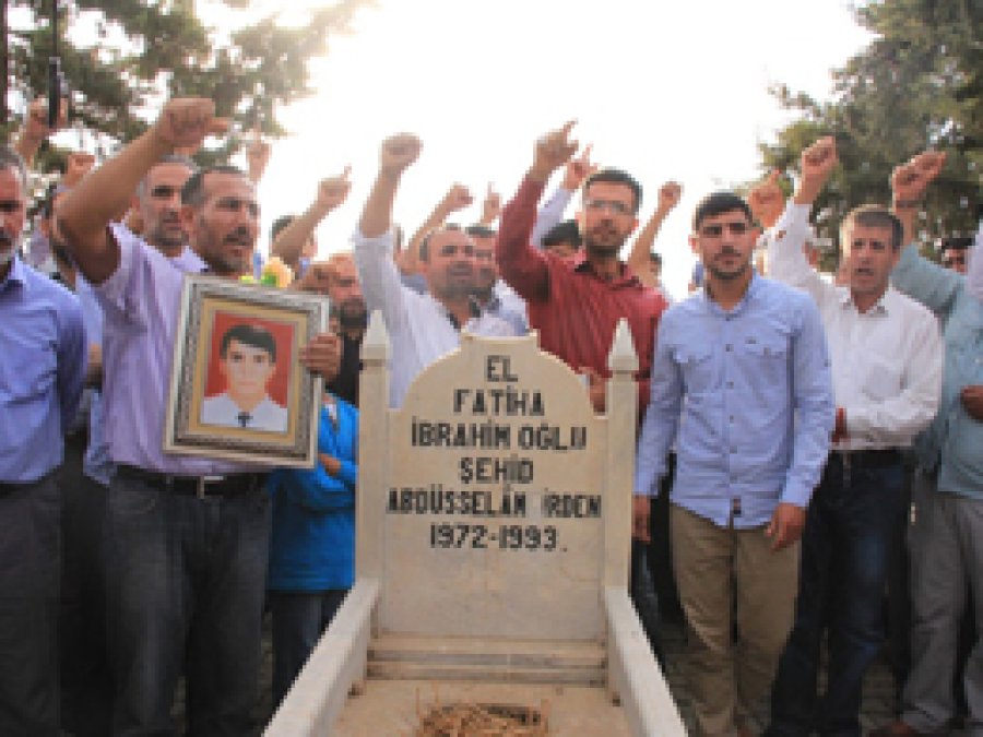 Şehid Abdusselam kabri başında anıldı