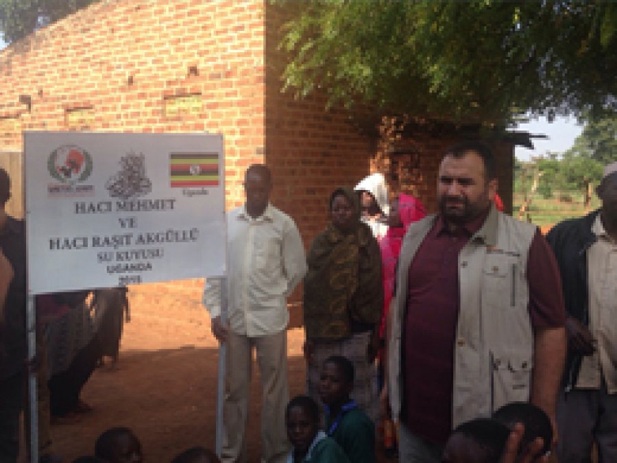 Avrupa Yetim Der Uganda'da 5 su kuyusu açtı