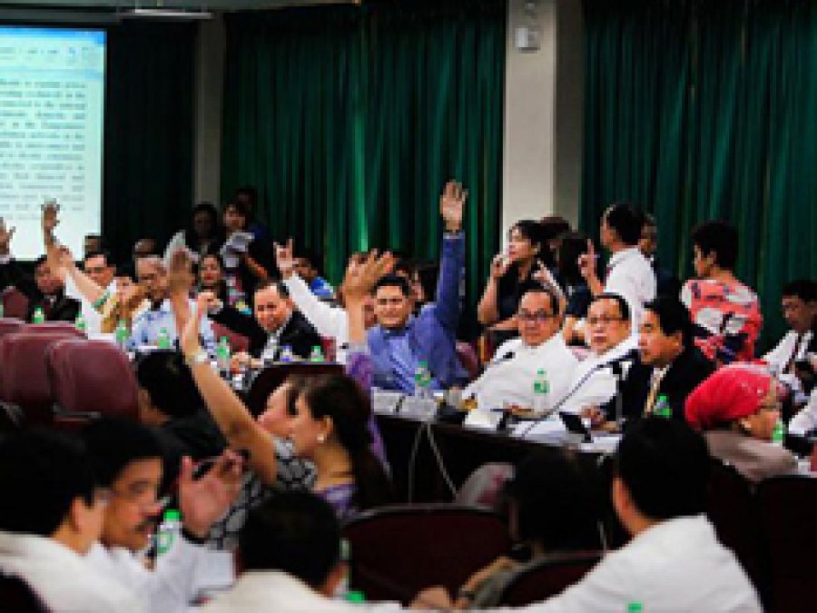 Filipinler'e Bangsamoro yasası çağrısı