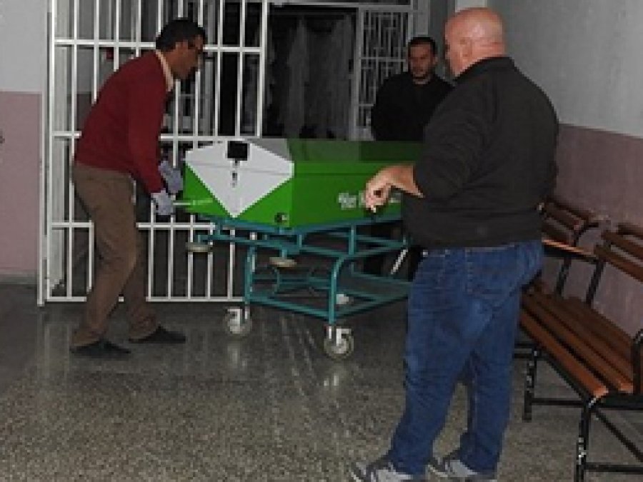Açığa alınan polis intihar etti