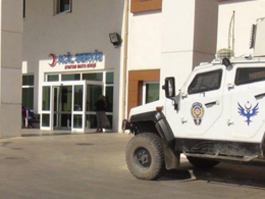 TOMA ile minibüs çarpıştı: 10 yaralı