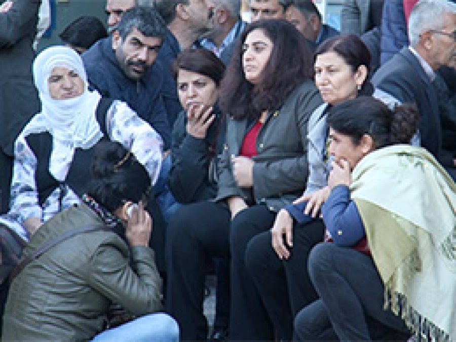 Sebahat Tuncel gözaltına alındı