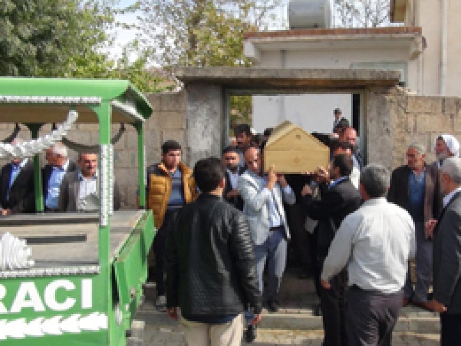 Vefat etti, ama devletin zülmü son bulmadı