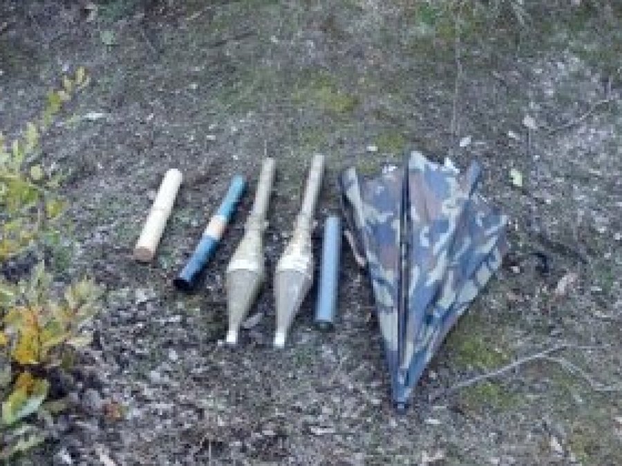 Bahçeye gömülü roketatarlar bulundu