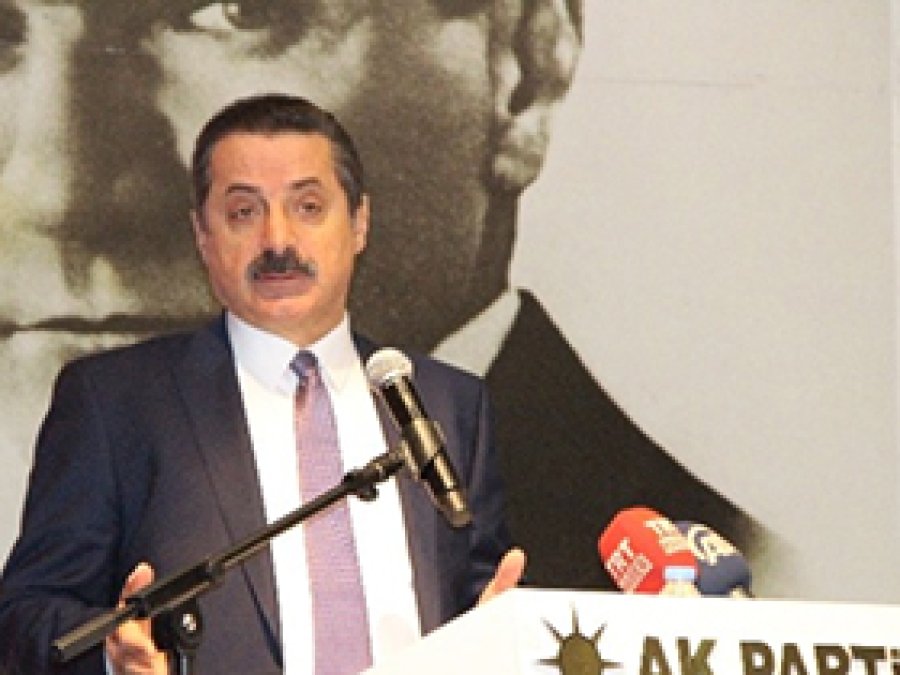 Bakan Çelik: Rejim değiştirmiyoruz