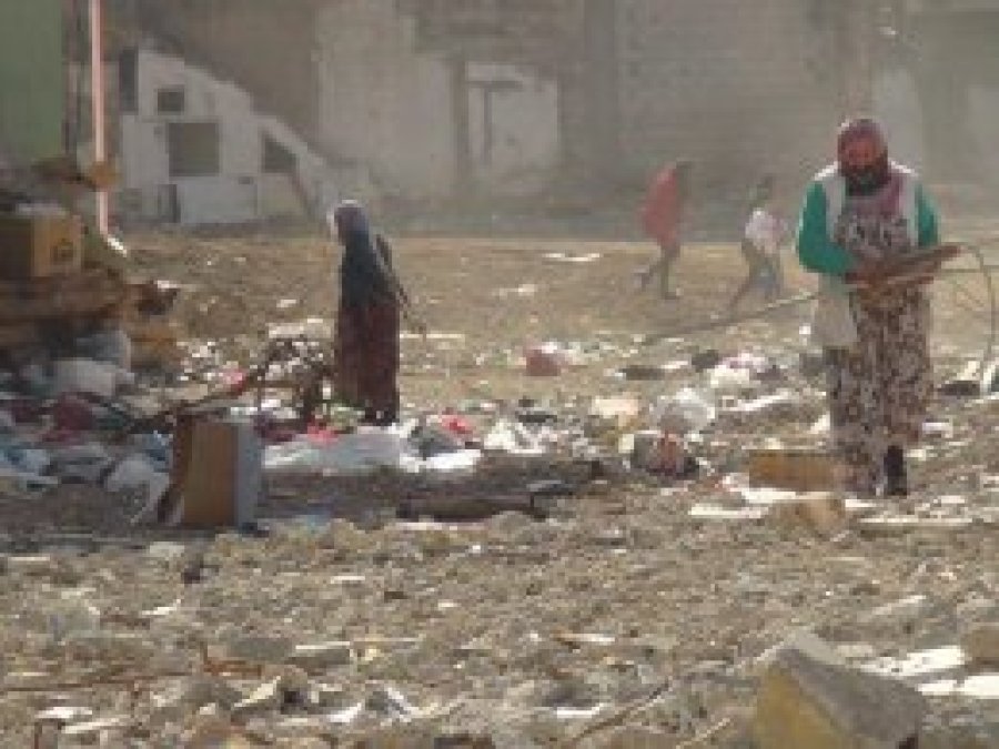 Nusaybin'de enkaz çalışmaları sürüyor