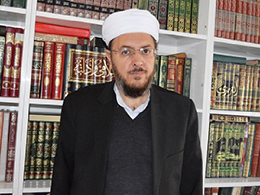 Şeyh Abdülkerim: Kimse kimseyi sevmiyor