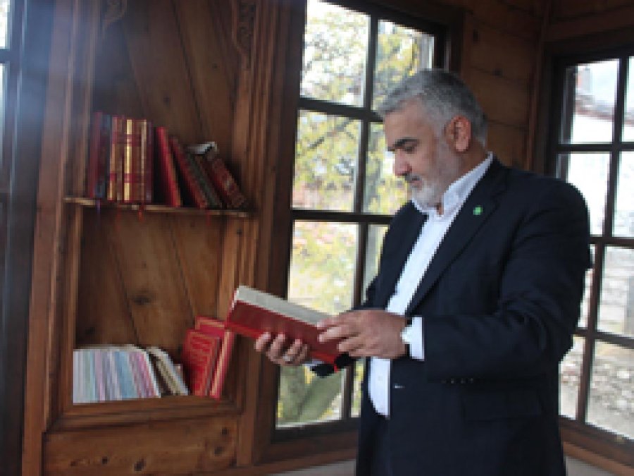 Yapıcıoğlu Bediüzzaman'ın evini ziyaret etti