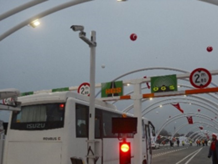 Avrasya Tüneli'nde ilk kazayı polis yaptı