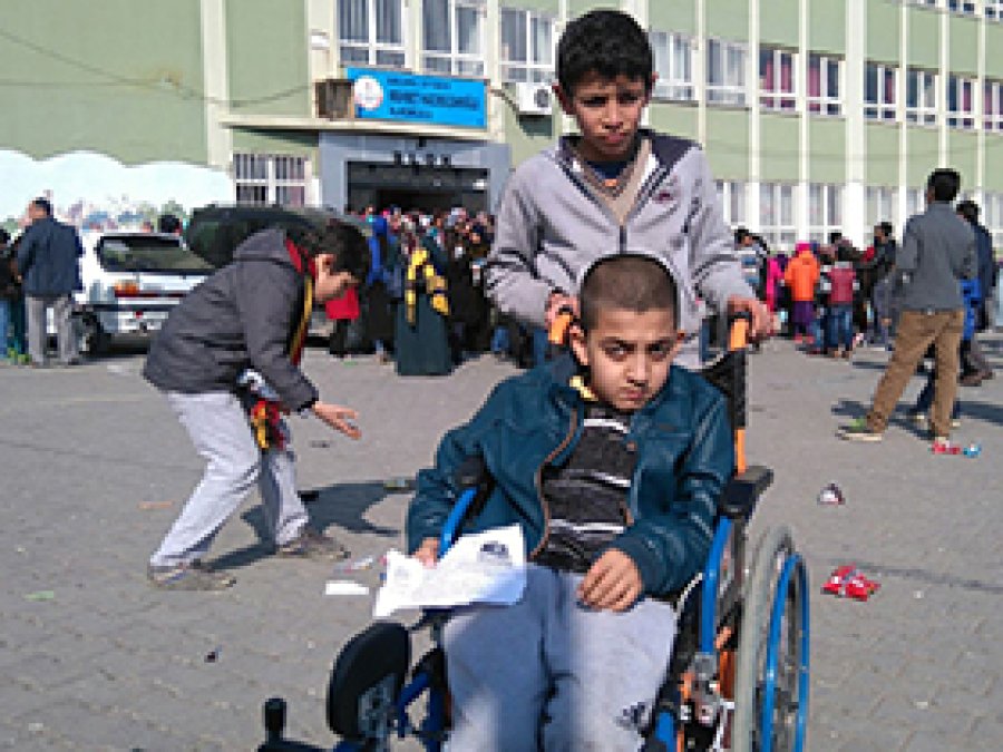 Peygamber aşkı engel tanımadı
