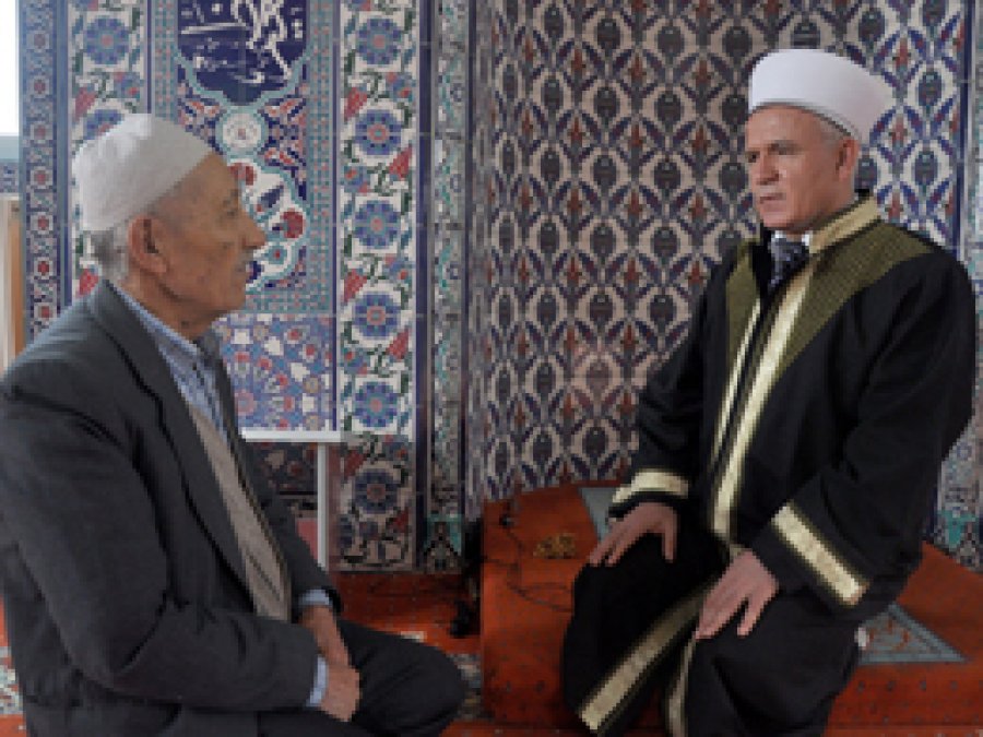 İmamın 'sigarayı bıraktırma' azmi