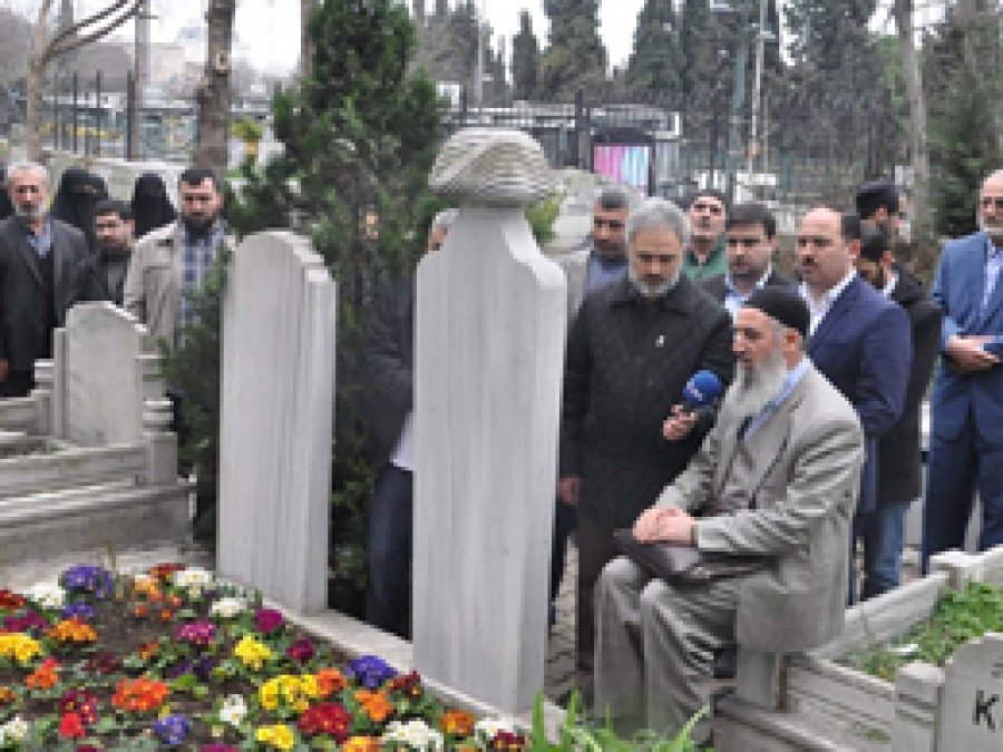 Şehîd Metîn Yuksel li ser gora wî hat bibîranîn