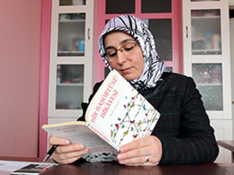 Tek suçları başörtülü olmaktı