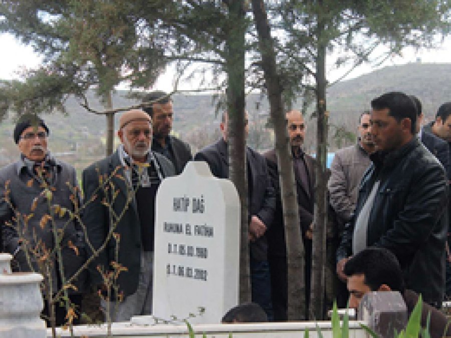 Şehid Hatip Dağ dualarla anıldı