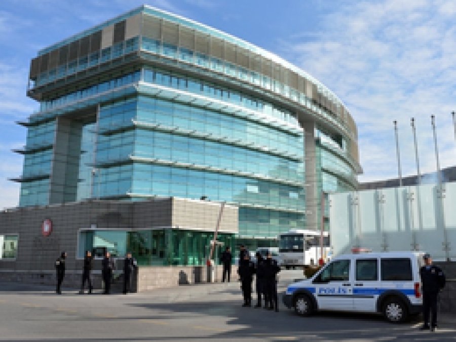 Rêvebirên Boydak Holdîngê hatin girtin