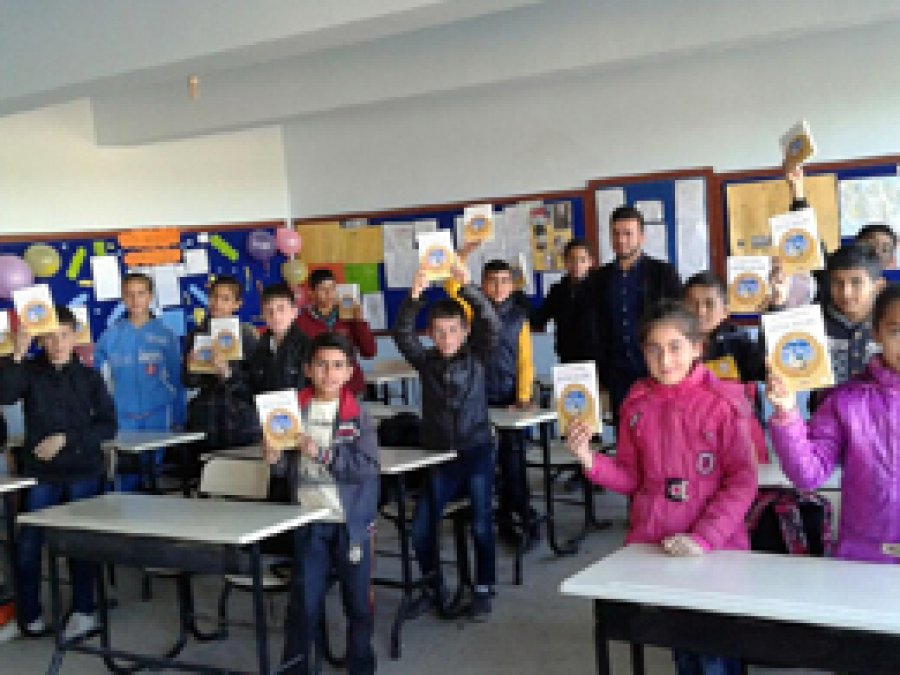 Dost-Der’den 18 bin kitap bağışı