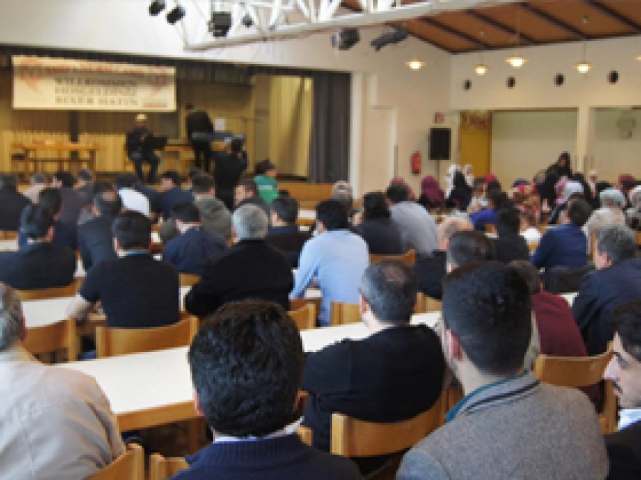 Avusturya Innsbruck'ta Muhammedi Sevda