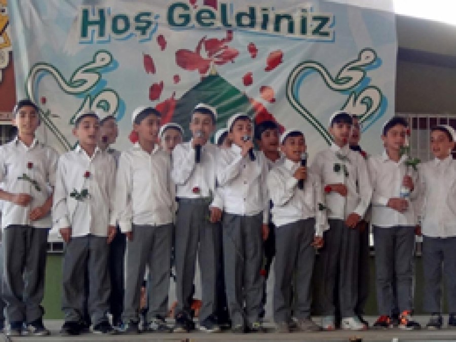Öğrencilerden Kutlu Doğum etkinliği