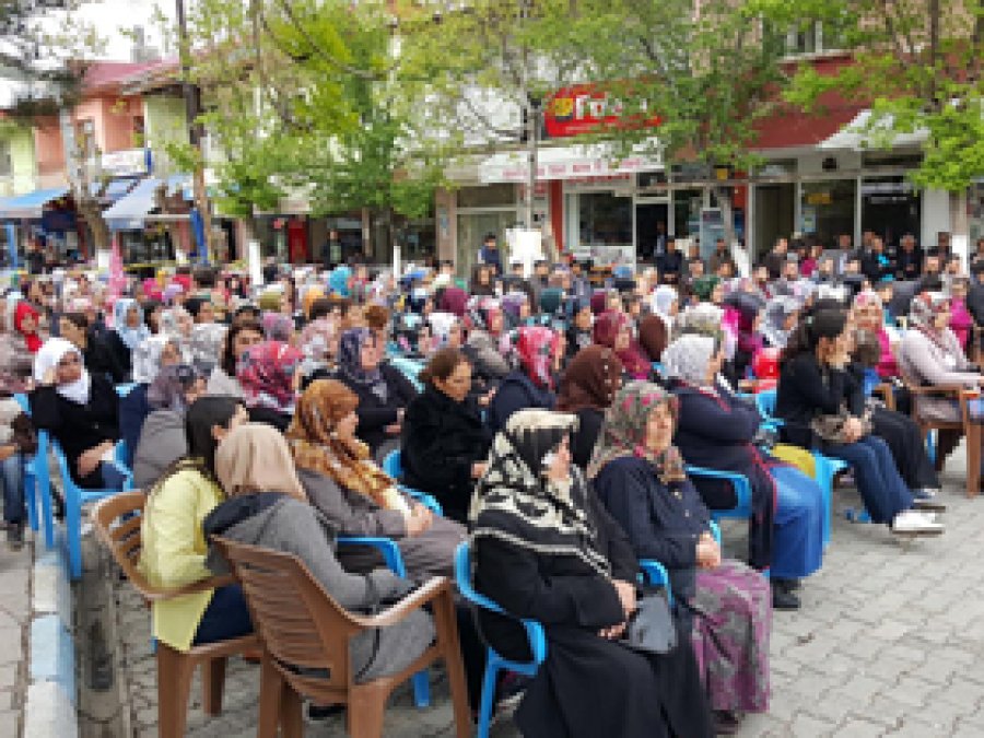 Alevilerden Kutlu Doğum etkinliğine yoğun ilgi