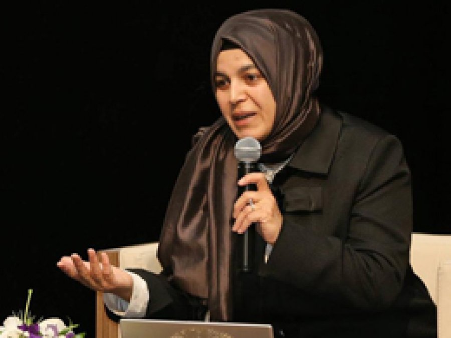 Kadınlara Hz. Hatice anlatıldı