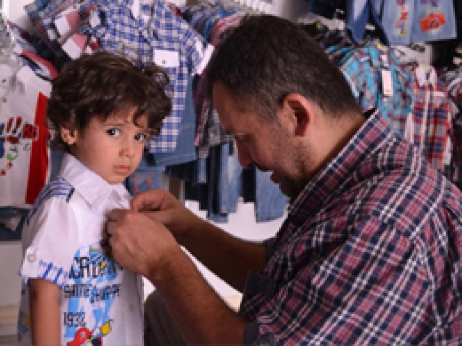 Umut Der: 'Bir yetim de sen giydir'