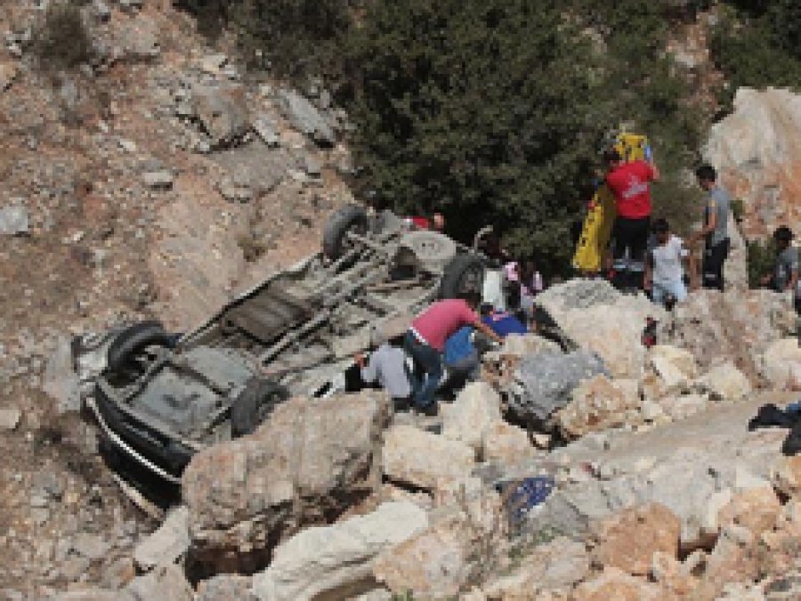 Hatay'da minibüs şarampole devrildi: 8 ölü