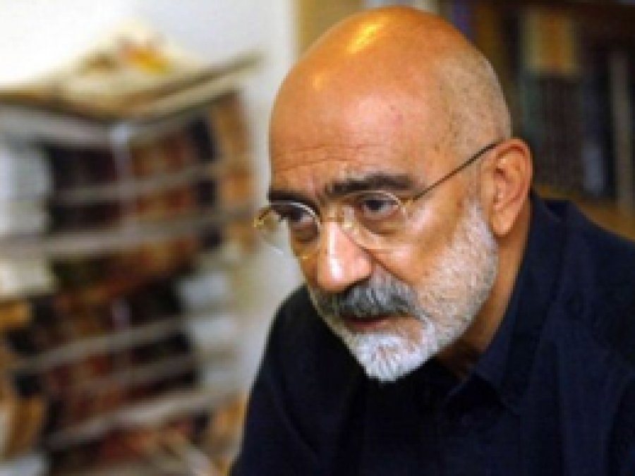 Ahmet Altan’a yeni yakalama kararı