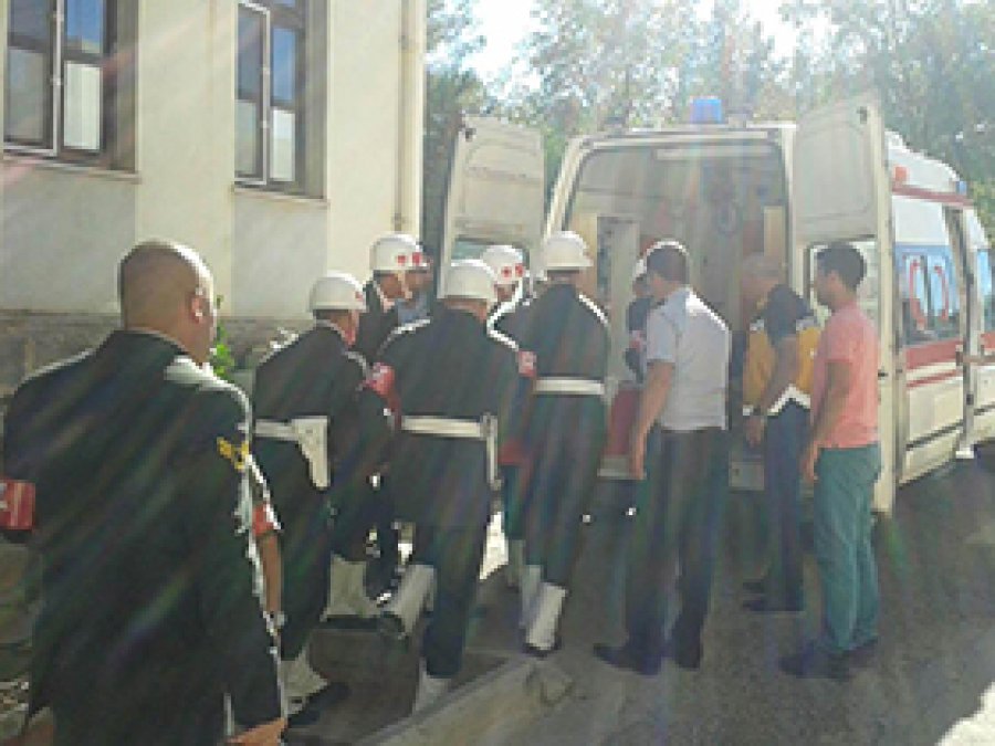Lice'de bir asker hayatını kaybetti