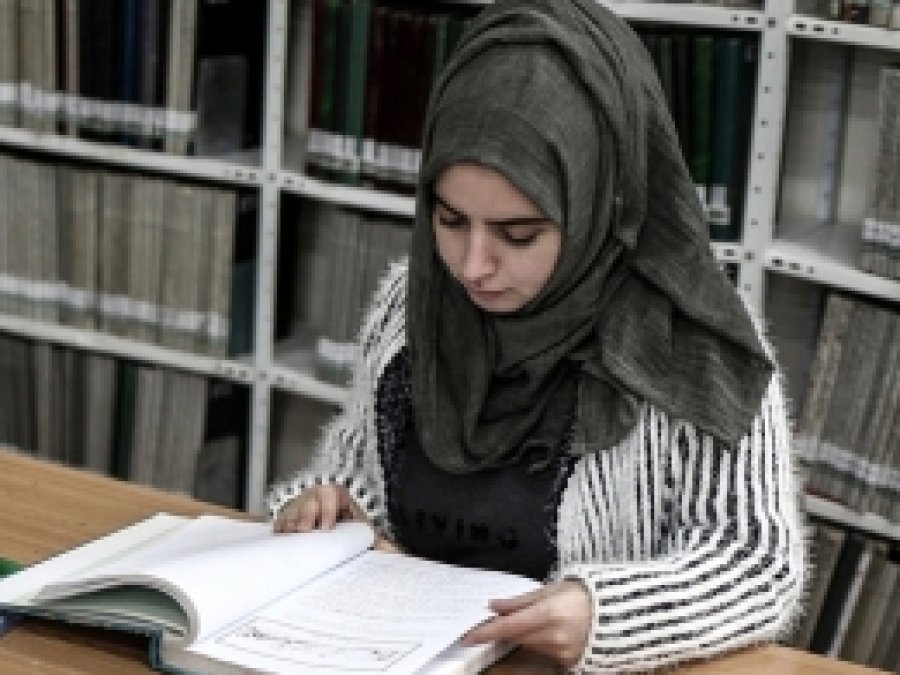 Kuşatma altındaki Gazze'ye okumaya gitti