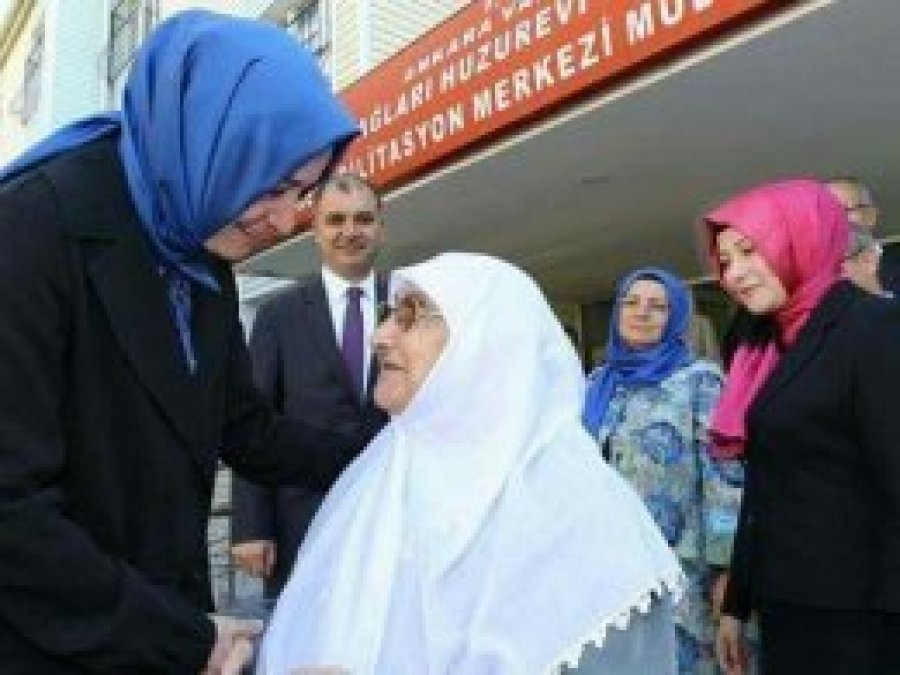 Yaşlı bakım aylığı nasıl alınır?