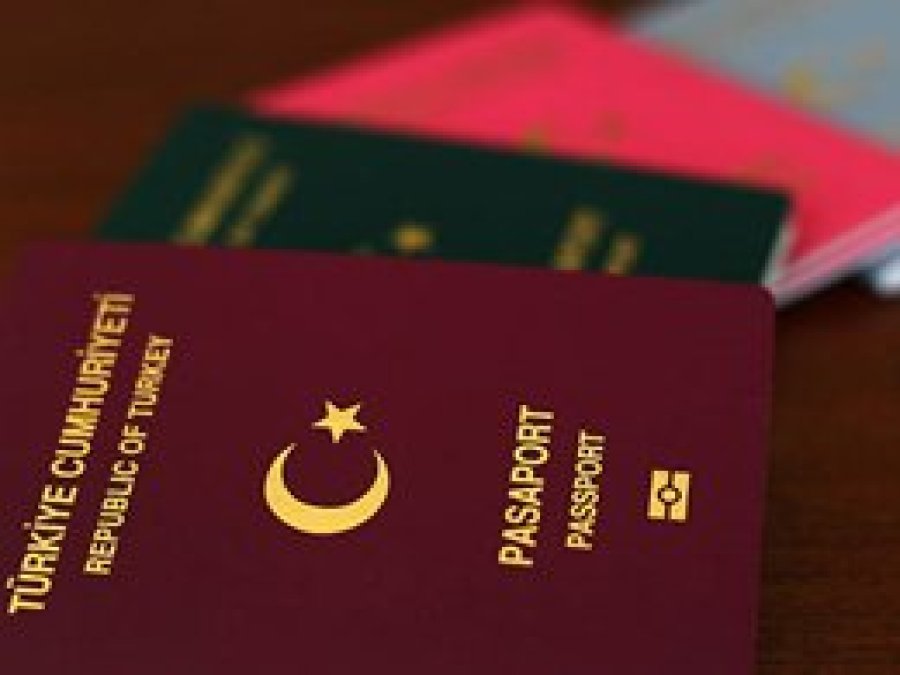 Yatırımcı yabancılara vatandaşlık verilecek