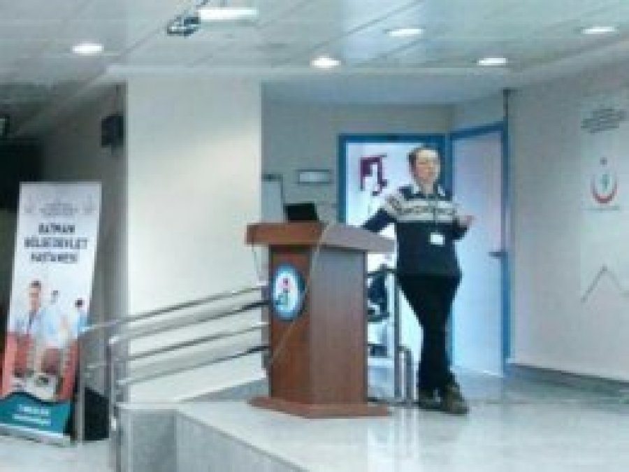 Hekimlere akılcı antibiyotik kullanımı eğitimi