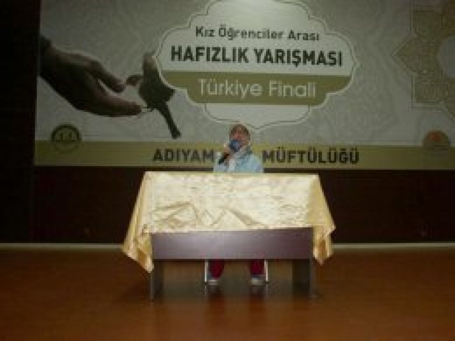 "Kız Öğrenciler Arası Hafızlık Yarışması" düzenlendi