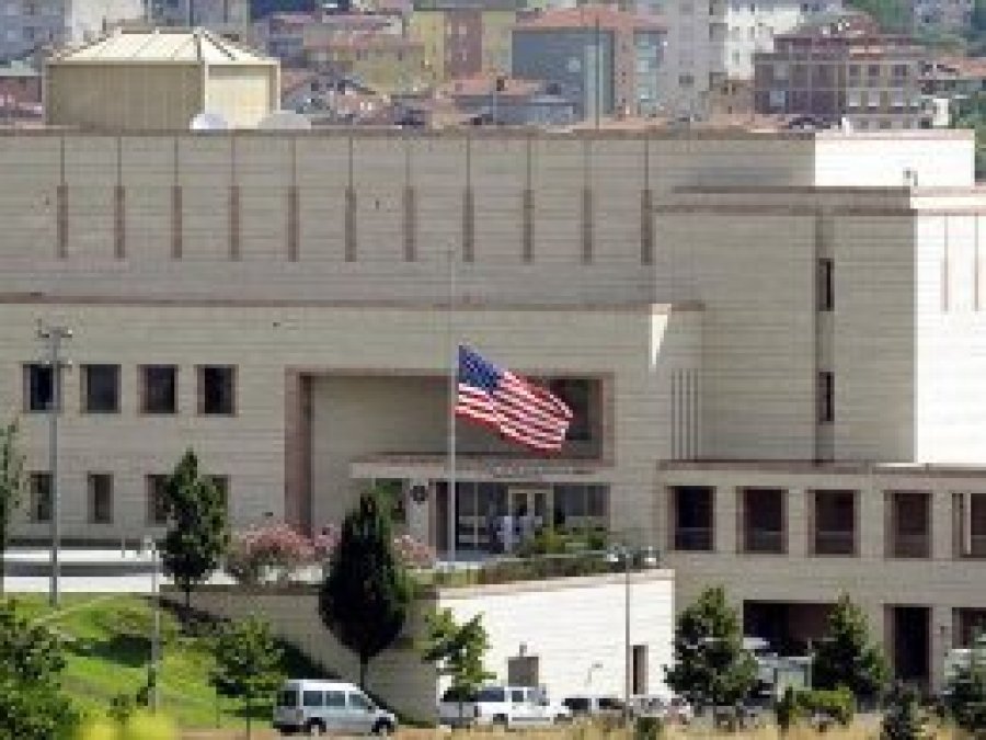 'Tutuklu başkonsolosluk çalışanı avukatıyla görüşecek'