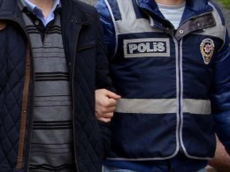 FETÖ operasyonunda 8 kişi tutuklandı