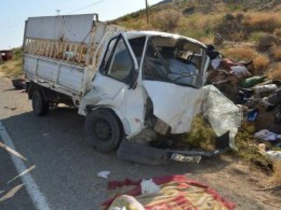 Yayla dönüşü kaza: 2 ölü 5 yaralı