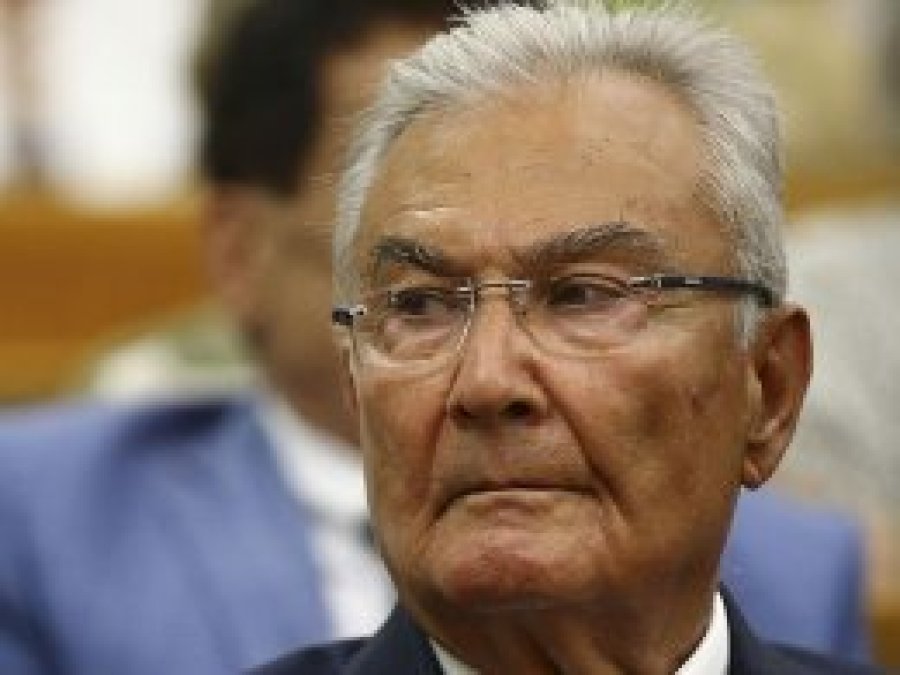 Eski CHP Genel Başkanı Deniz Baykal yoğun bakımda
